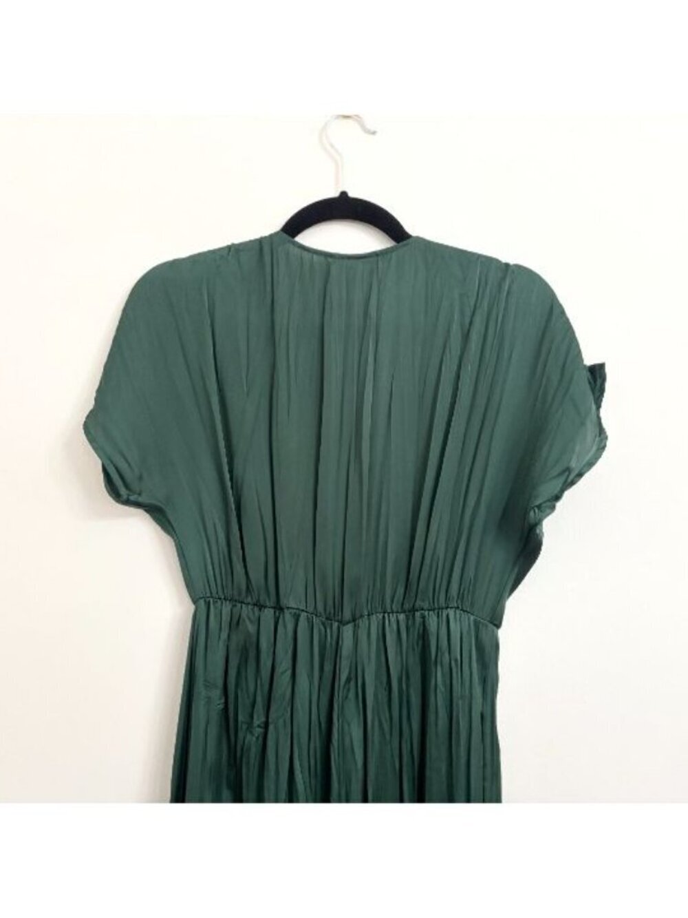 EUC Zara Satin Effect Emerald Green V Neck Jumpsuit - Sz XS - Picture 5 of 12
